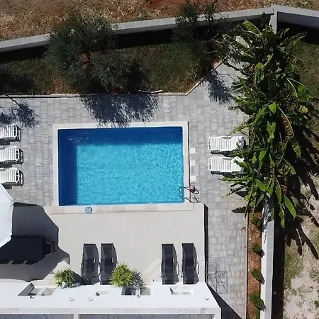 Luana With Private Pool In Beautiful Villa Rovinj