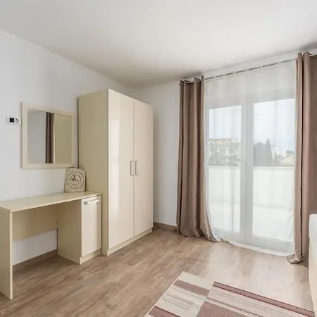Willa Luana With Private Pool In Beautiful Rovinj