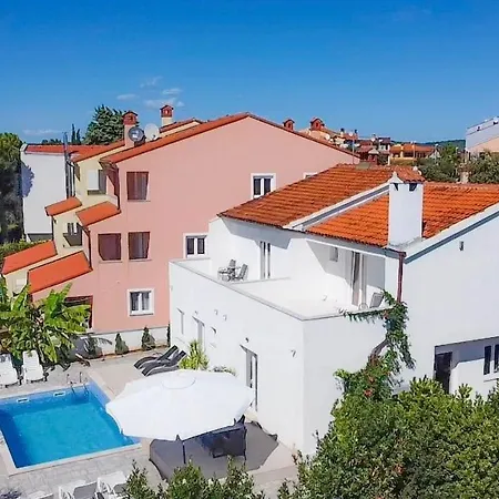 Luana With Private Pool In Beautiful *